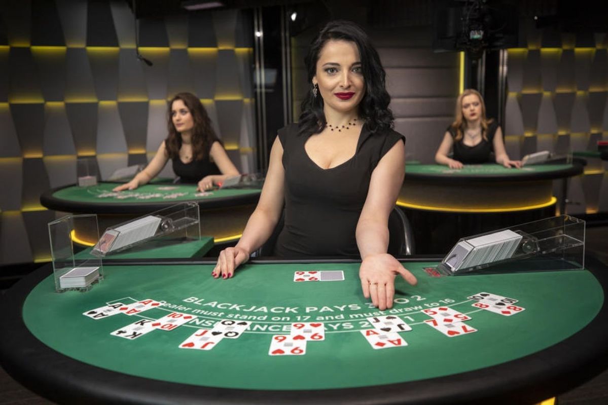 PKR Slots Live Casino